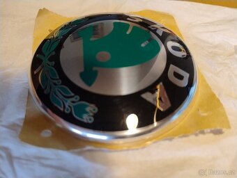 3T0853621A Logo Superb - 4