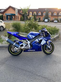 Prodám Yamaha R1 rok 2000 - 4