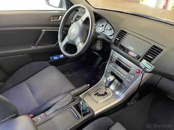 SUBARU LEGACY 2.0R sedan 121 kW - 4