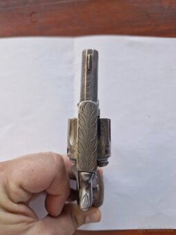 Belgický revolver - 4