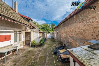 Semice, prodej rodinného domu 3+kk, na pozemku 298m2. - 4