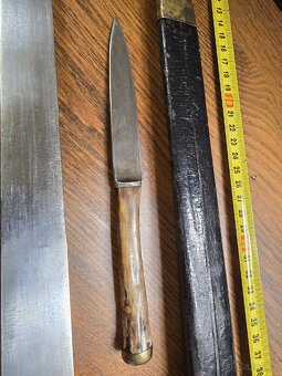 KRASNY STARY LOVECKÝ TESÁK- KANEC - 4