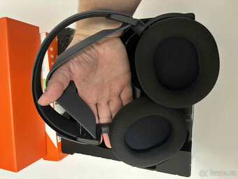 Sluchátka SteelSeries Arctis Nova 7+ - 4
