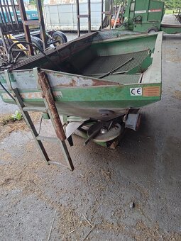 Rozmetadlo hnojiv Amazone ZAM - 4