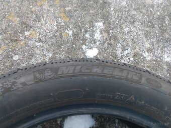 225/50 R 18 Michelin - 4