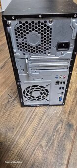 Menší počítač HP Ryzen Windows 11 - 4