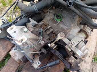 Octavia 1 1.6 MPI prodám motor a prevodovku - 4