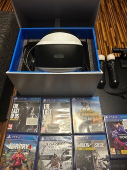 Playstation 4 Pro + Vr + 4 ovladače + 7 her - 4