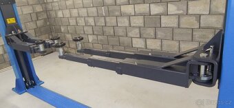 Dvousloupový elektrohydraulický zvedák 3.500-7.500 kg - 4