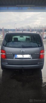 VW Touran 2.0 FSI - 4