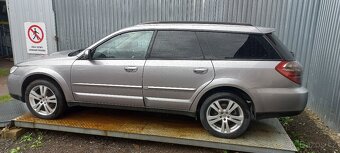 Subaru Outback 2008 Diesel-náhradní díly - 4