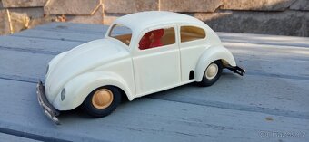 Volkswagen Beetle stará hračka - 4