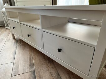 TV stolek komoda Hemnes IKEA - 4