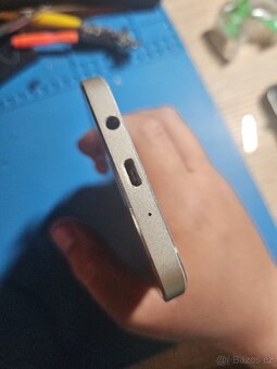 REZERVACE. Samsung Galaxy A3 - 4
