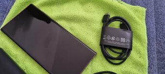 Zanovni Samsung S22 Ultra s dobijecim pouzdrem 5000Mah - 4