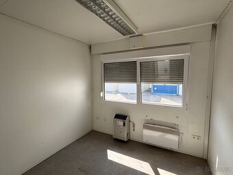 Obytný kontejner 6x3x2.8M / R.V. 2016 / Nabouraný bok - 4