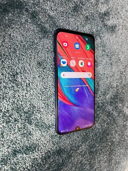 Samsung Galaxy A40 - 4