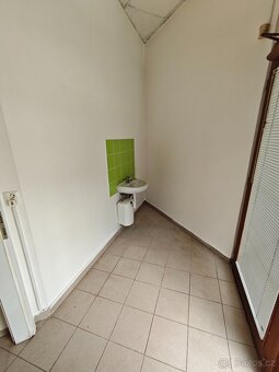 Pronájem nebytového prostoru v centru Liberce - 4