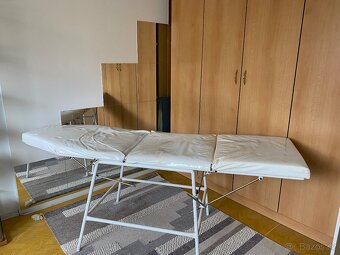 Kosmetické polohovací lehátko + masérské lehatko - 4