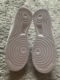 Nike Air Force 1 Essential White Metallic Gold - 4