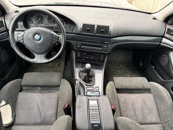 BMW e39 528i manuál - 4