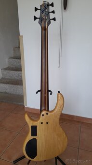 Baskytara Cort B5 - 4