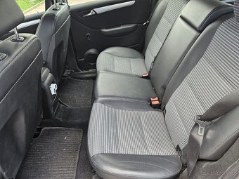 Mercedes Benz B - 4