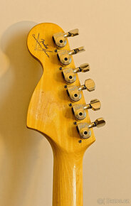Fender Stratocaster - 4