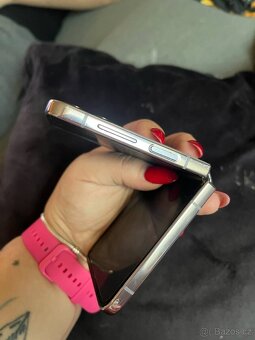 Samsung Z Flip 4 - 4