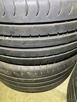 215/40 R17 - 4