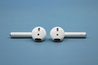 Sluchátka Apple AirPods (2019) - se zárukou - 4