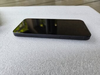iPhone 12, černý, 64 GB - 4