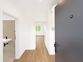 Moderní byt 1+kk s balkonem a zahradou, lokalita České Buděj - 4
