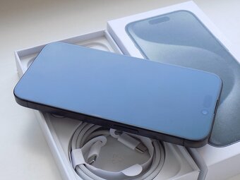 APPLE iPhone 15 Pro 128GB Černý Titanium - ZÁRUKA - TOP STAV - 4