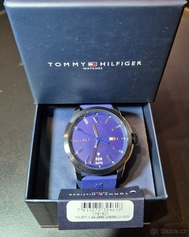 Tommy Hilfiger - 4