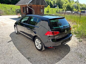 Volkswagen Golf, 1.2 TSi 77 kW 1.MAJITEL NEHAVAR. SERVISKA - 4