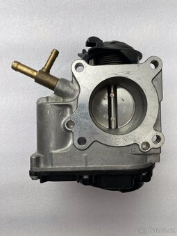 Škrtící klapka 047133061G - 4