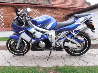 Yamaha YZF R6 - 4