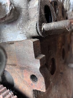 Fiat 128 motor, převodovka - 4