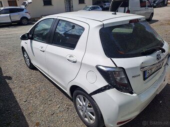 Toyota Yaris 1.5i hybrid - 4