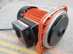 Elektromotor přírubový, patky - 4