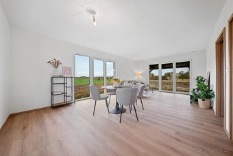 Rodinný dům 4+kk, Holešovice, Chroustovice - 4