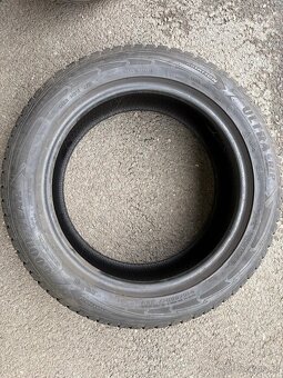 2x zimní 215/55 R17 98V zn. GOODYEAR - 4