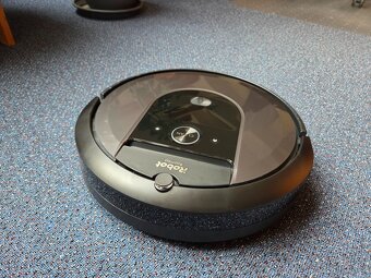 iRobot Roomba i7 - robotický vysavač - 4