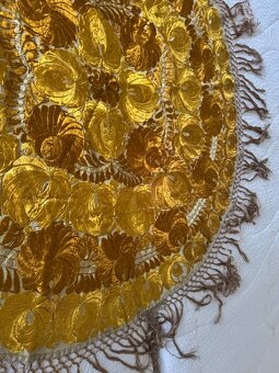 Unikátní ručně vyšívaný oboustranný ubrus - 4