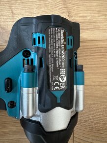 Predám nový akú razový uťahovák Makita DTW700 - 4