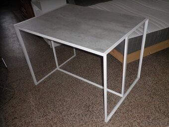 Stůl s kombinací malých stolků - 4