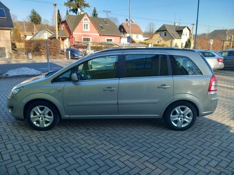 Opel Zafira 1.6i TAŽNÉ 7 MÍST 2010 BEZ KOROZE - 4