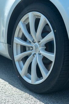 Infiniti G37S - 4