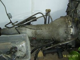 Prodám motor Rolls Royce V8 6,75 včetně převodovky - 4